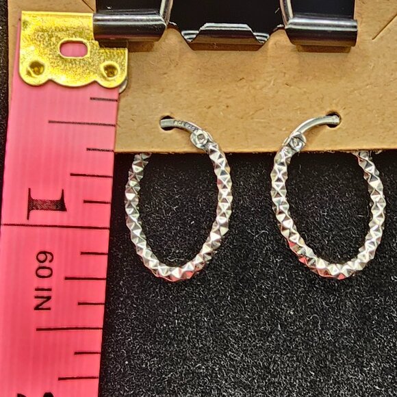 EUC Sterling Silver Diamond Cut Oval Hoop Earrings - Picture 2 of 3